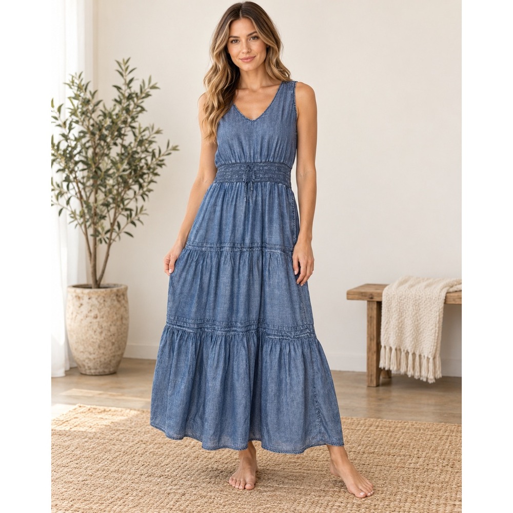 Chambray Tiered Maxi Dress Jane + Delancey Size Small Smocked Waist Boho